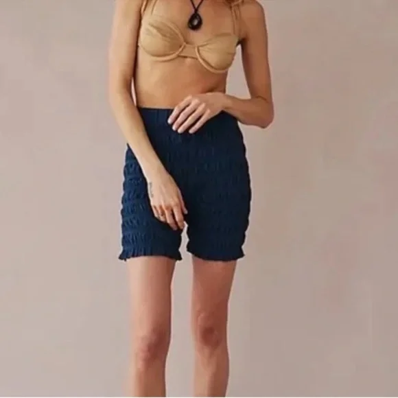 Free people Beach Jude Biker Tiered Ruched Pull On Shorts Linen Blue XS NWOT - Picture 3 of 4